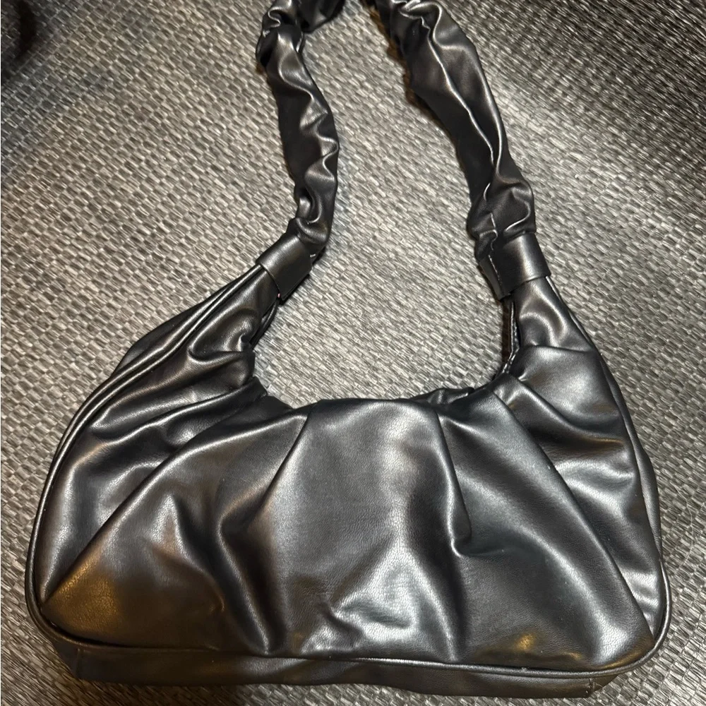 Olivia and Kate Black Women's Bag